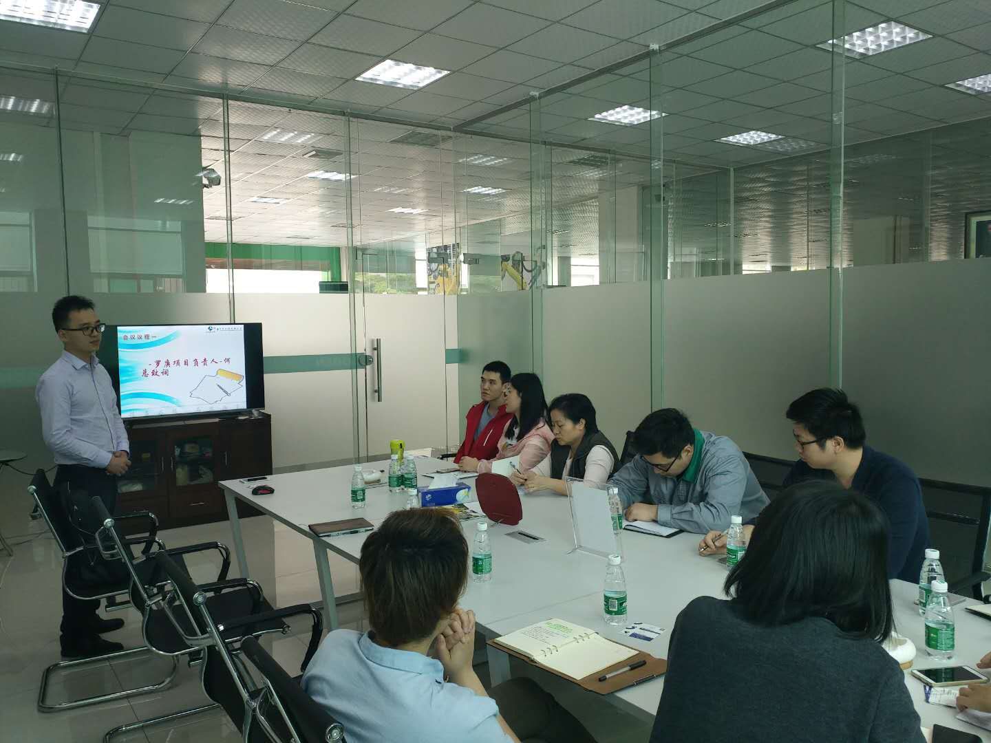祝贺罗庚机器人签约顺景华体会体育-华体会hth·(中国)官方网站